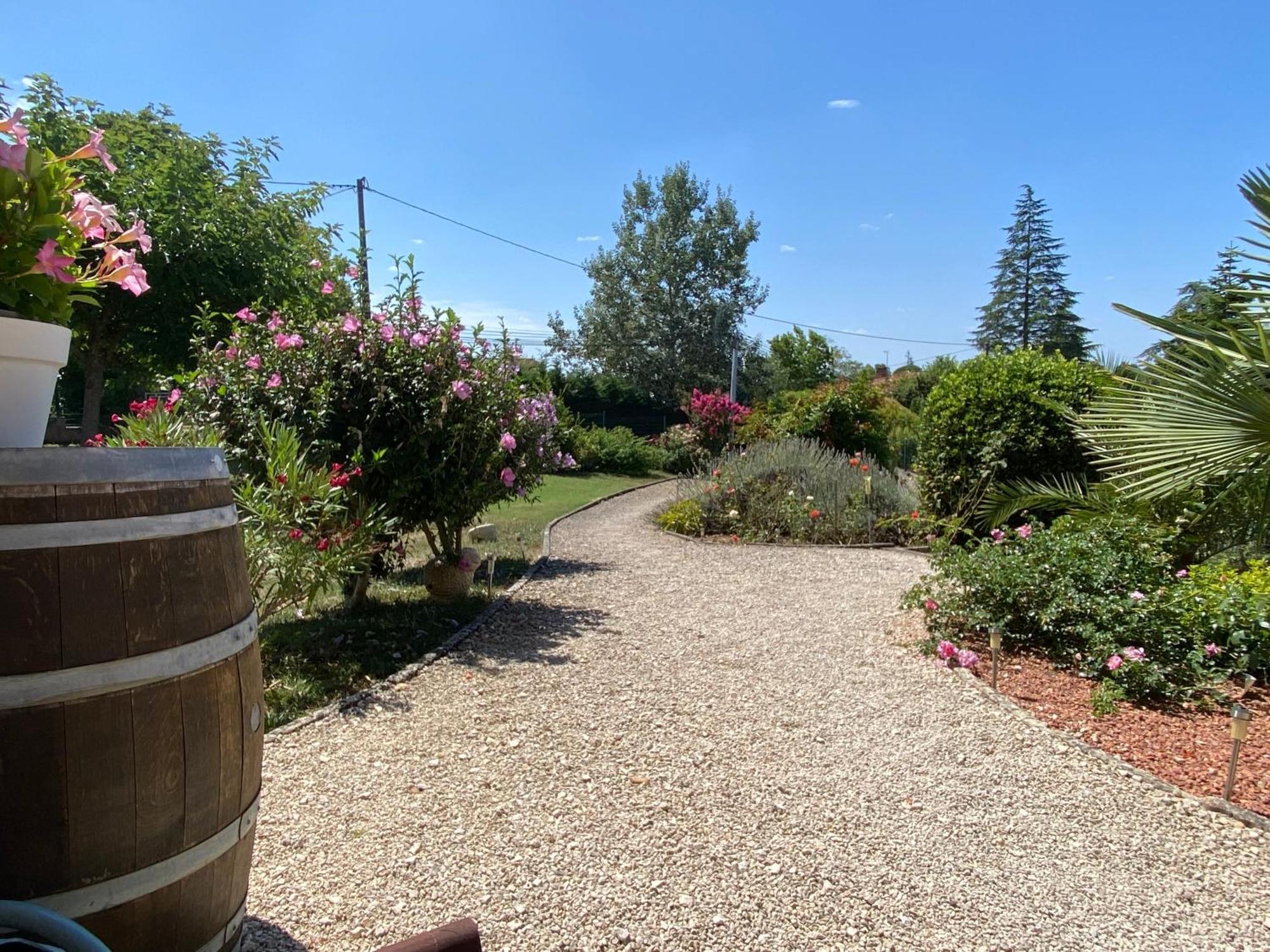 Aux Trois Muriers Villeneuve-sur-Lot Exteriér fotografie